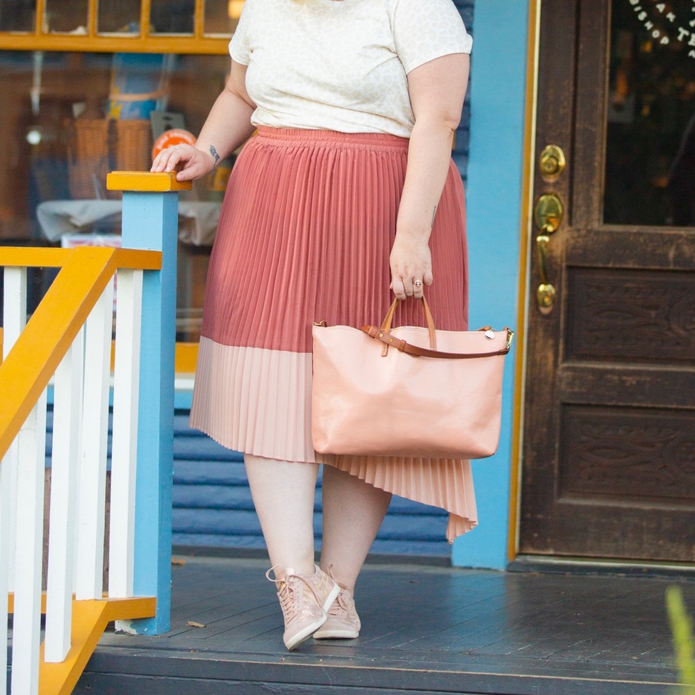PLEATED SKIRT